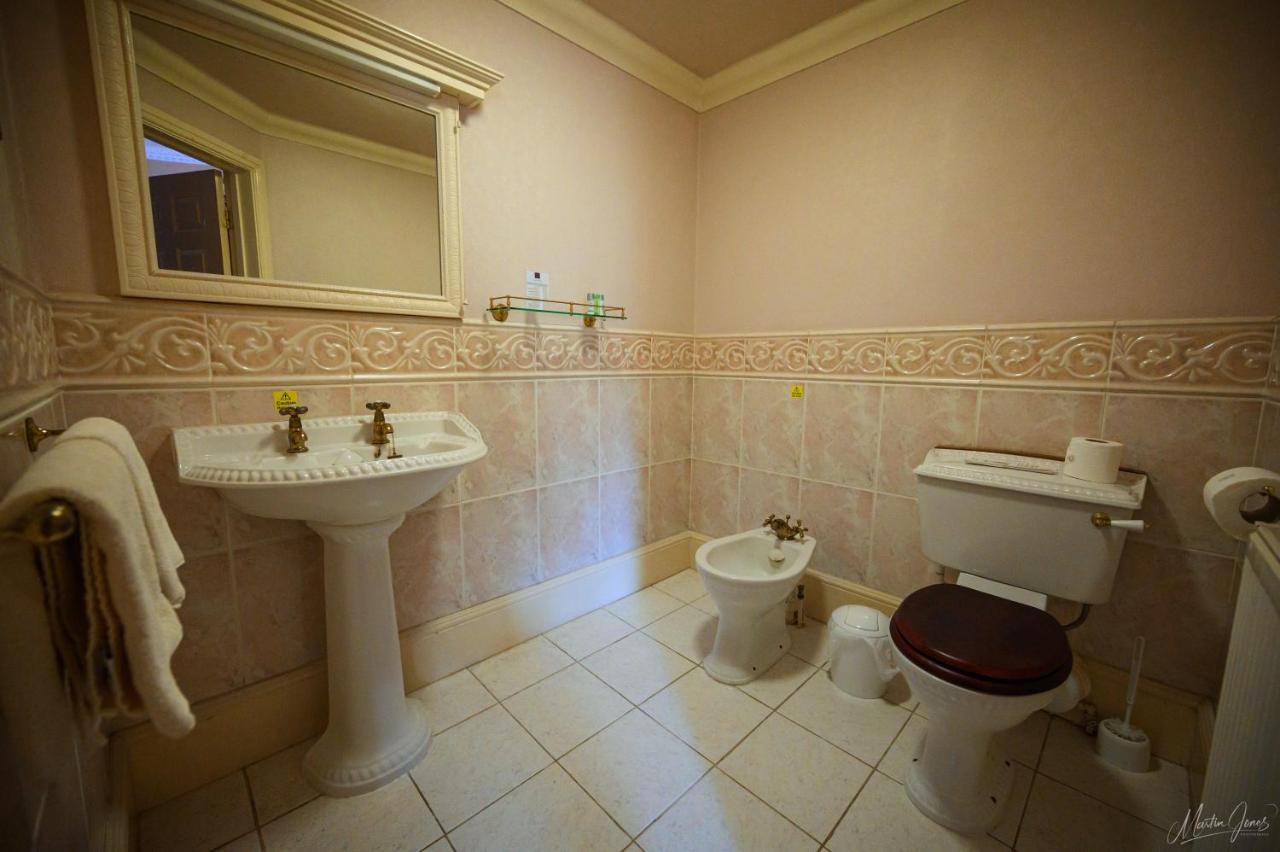 Old Rectory Hotel Wem Bagian luar foto